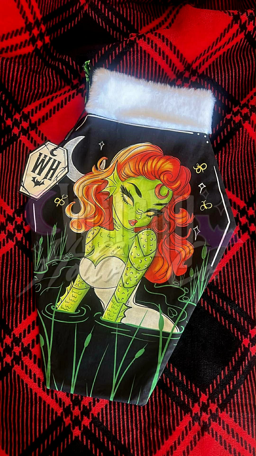 RTS- Lady Creature stocking