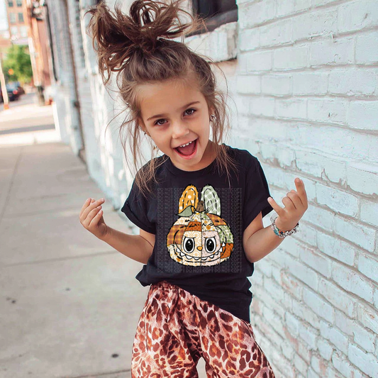 labubu patches Tee- Sleepy Saturday